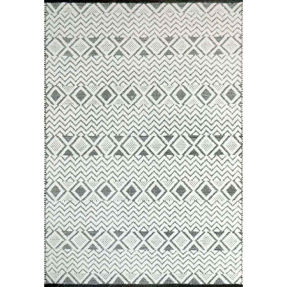 Dynamic Rugs 7472-190 Cleveland 3.6X5.6 Rectangle Rug in Ivory/Black   